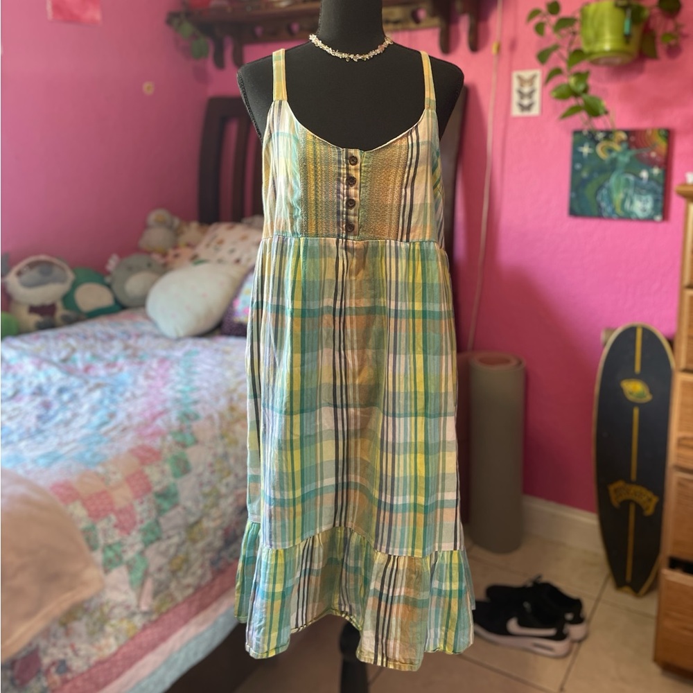 00s Old Navy Y2K picnic plaid dress! 🧺